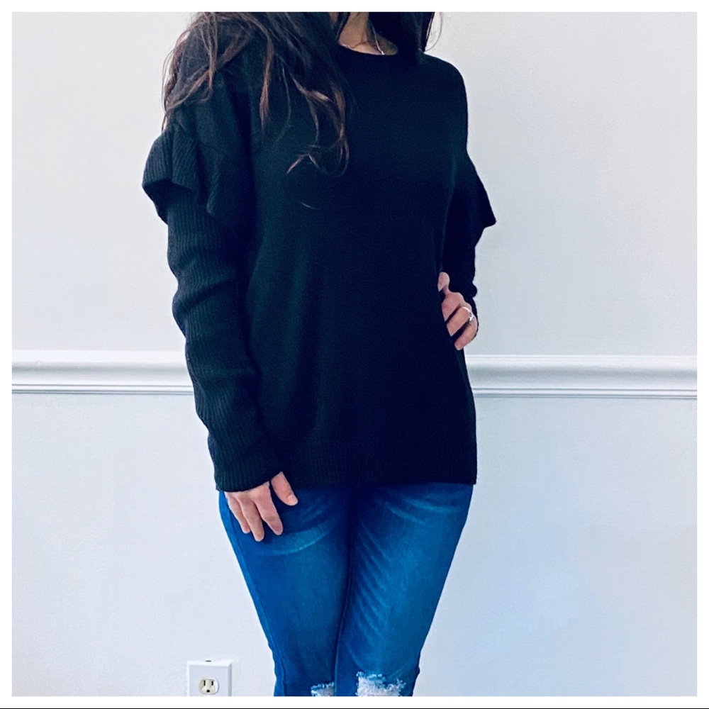 Beautiful ruffle sleeves from Paris  sweater - Picture 5 of 11